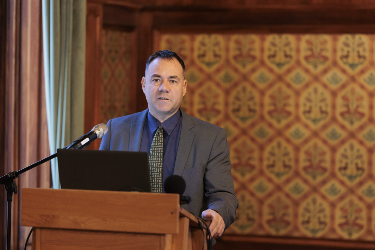 Iker-könyvbemutató - eseményfotók