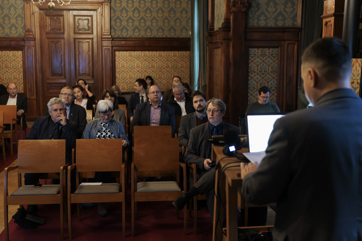 Iker-könyvbemutató - eseményfotók