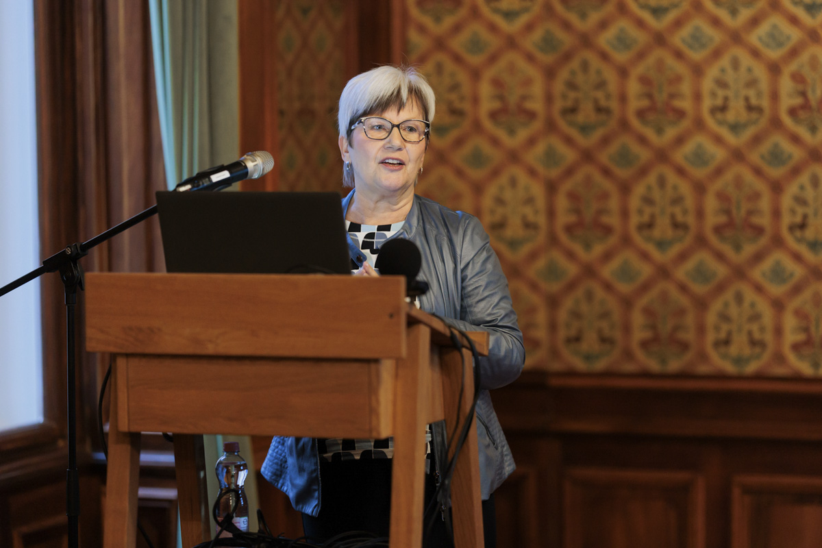 Iker-könyvbemutató - eseményfotók