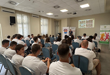 Előadás a fiatalok rekreációjáról a „Rekreáció mindenkinek!” projekt keretében